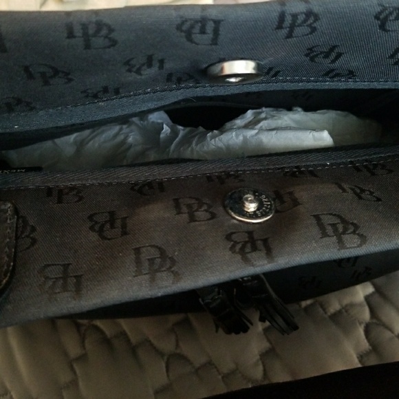 Authentic Dooney & Bourke vintage tote - Picture 4 of 8